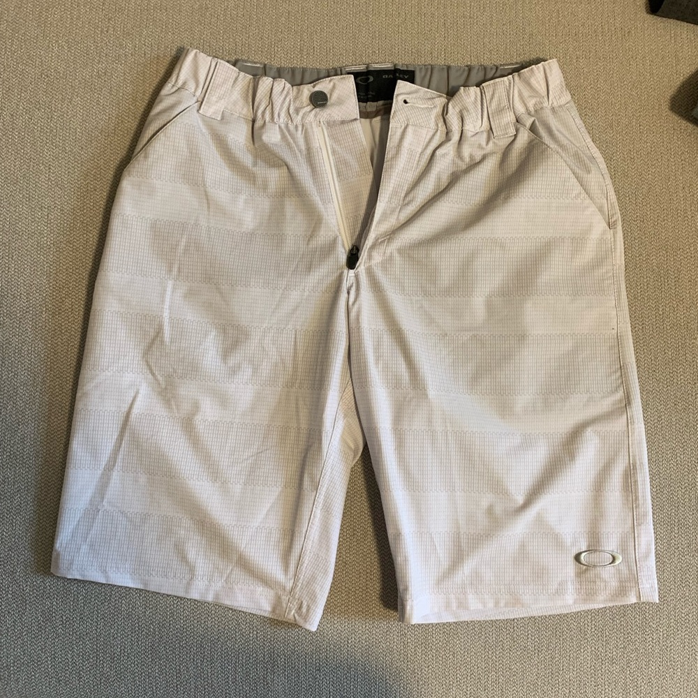 Oakley Casual White Shorts